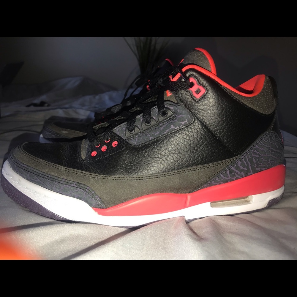 Jordan 3 Retro Crimsons